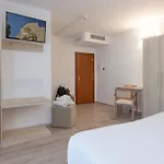 阿尔巴尼亚 酒店 3*