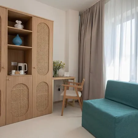 アルバニア 3* オートラント