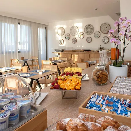 Albania Hotel 3*