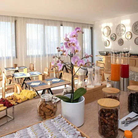 Hotel Albania 3*