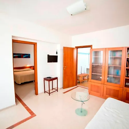 Albània 3*