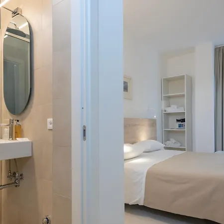 Szálloda Albania 3*