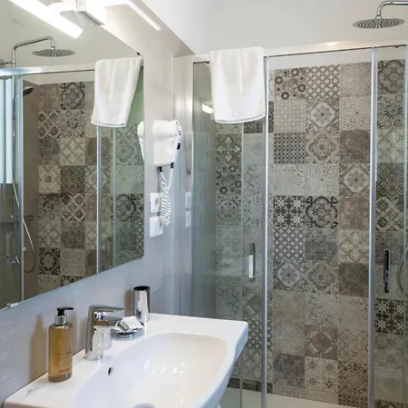 Albania Hotell