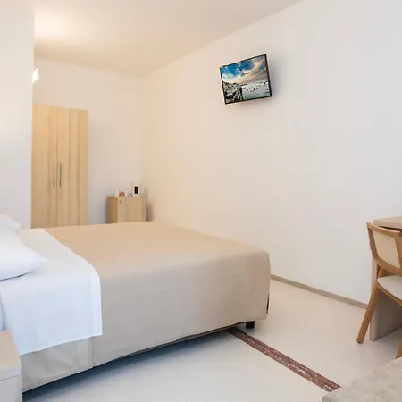 Albania Hotell 3*