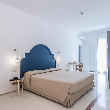 Hotel Albania 3*